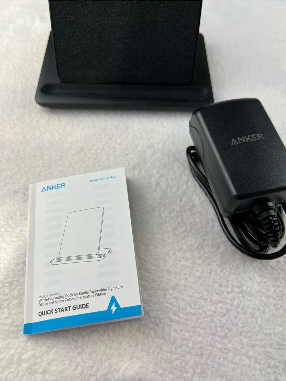 Kindle Paperwhite Accessory Bundle Case + Anker Wireless Charging Dock - Picture 5 of 7